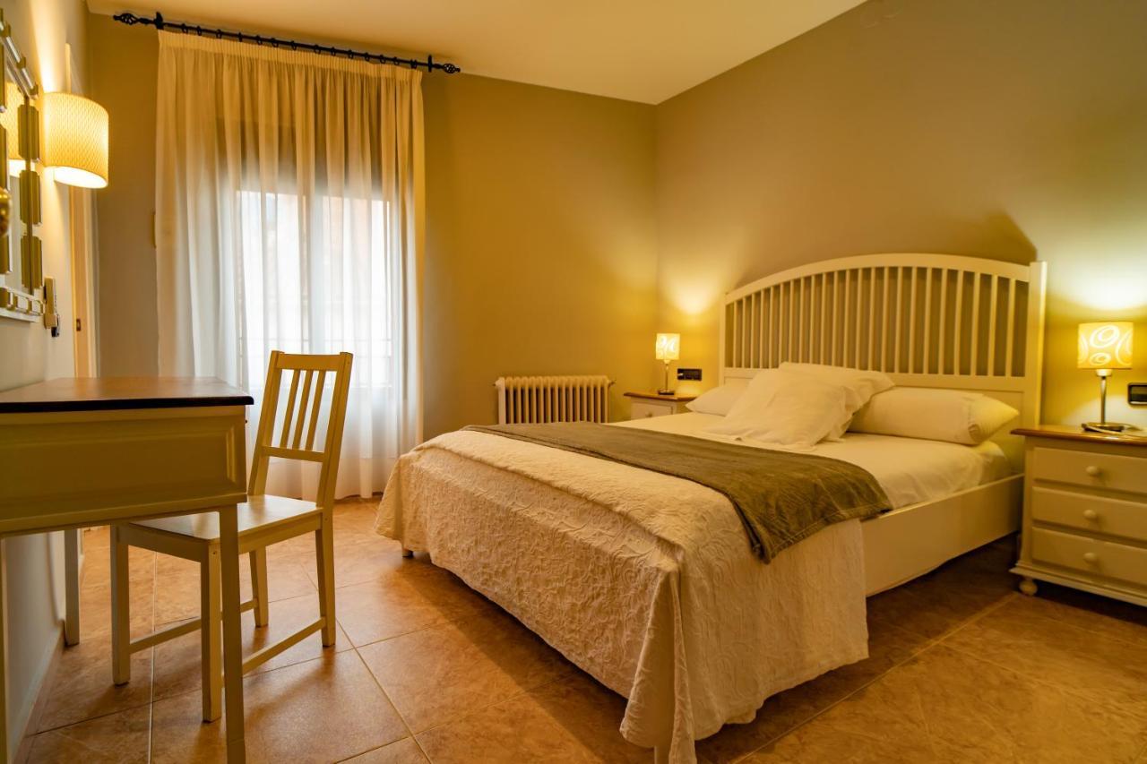 Hotel Alfonso IX (Adults Only) Касерес Екстер'єр фото