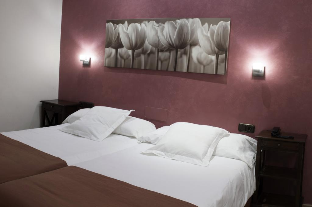 Hotel Alfonso IX (Adults Only) Касерес Екстер'єр фото
