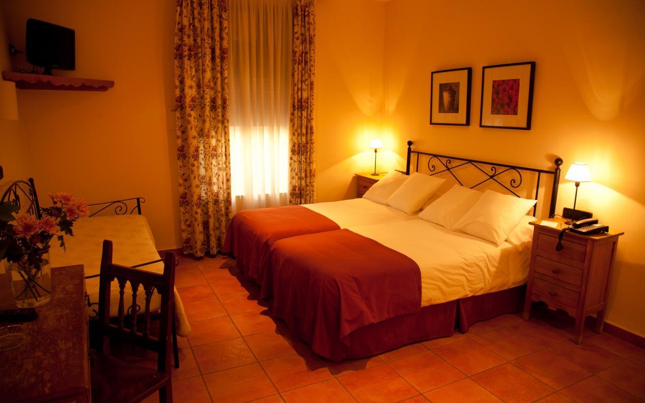 Hotel Alfonso IX (Adults Only) Касерес Екстер'єр фото